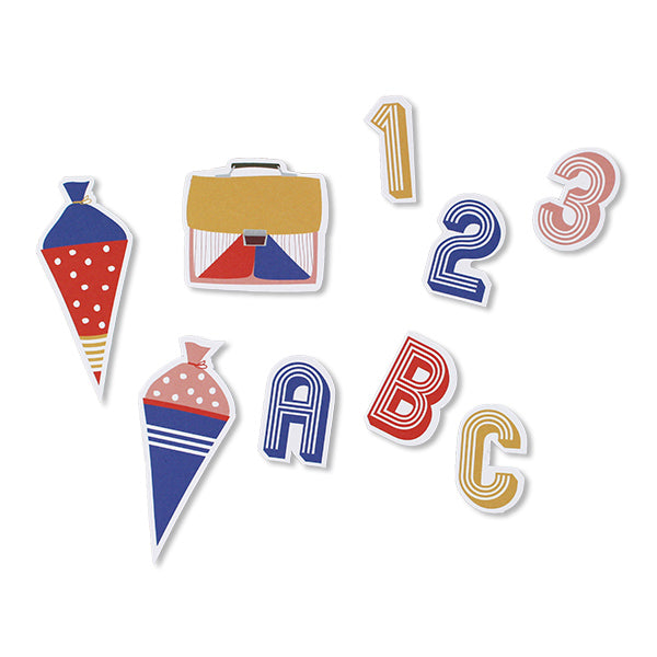 Table Confetti zur Einschulung mit Schultüten und Zahlen in bunt
