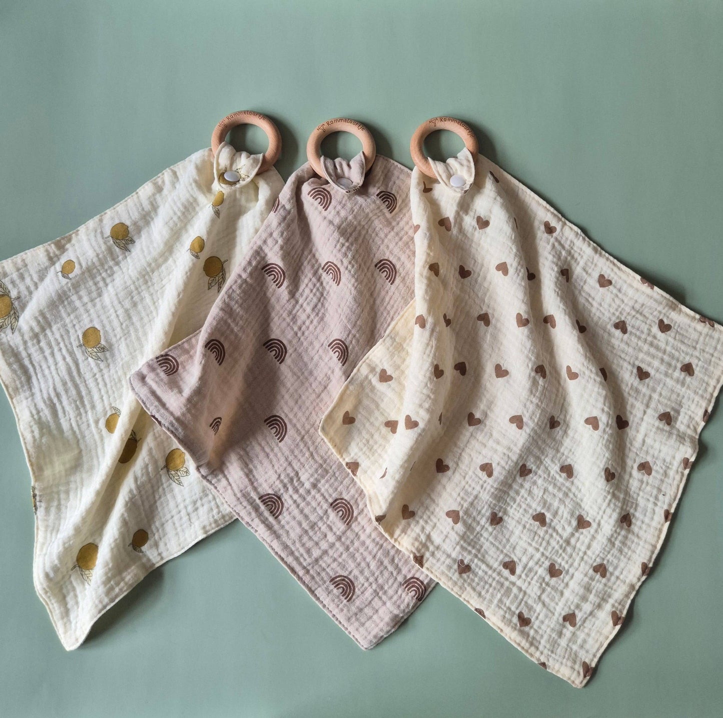 Schmusetuch mit Beißring aus Buchenholz - Zitronen