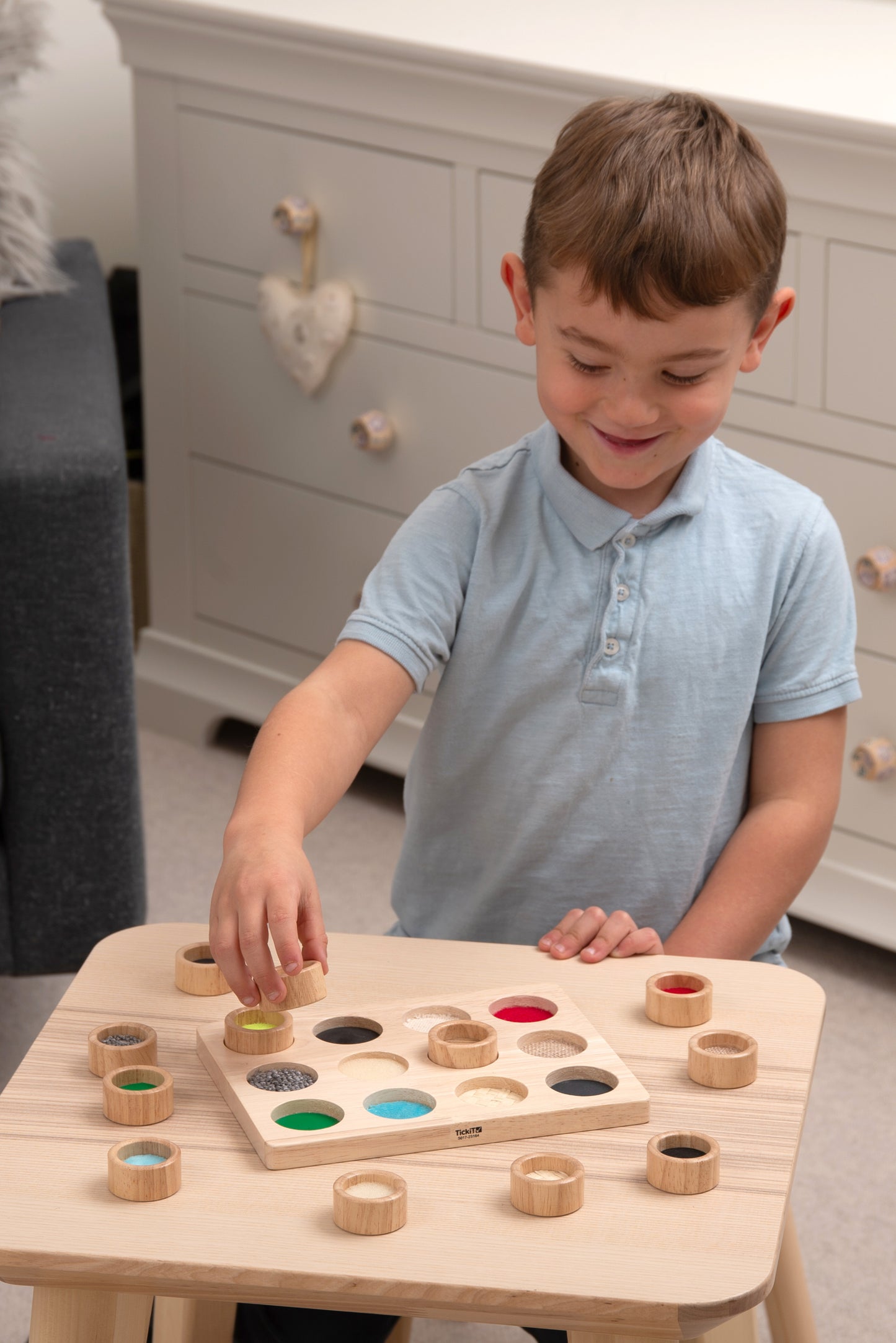 Touch & Match Board - Taktiles Holzpuzzle, Sensorikbrett