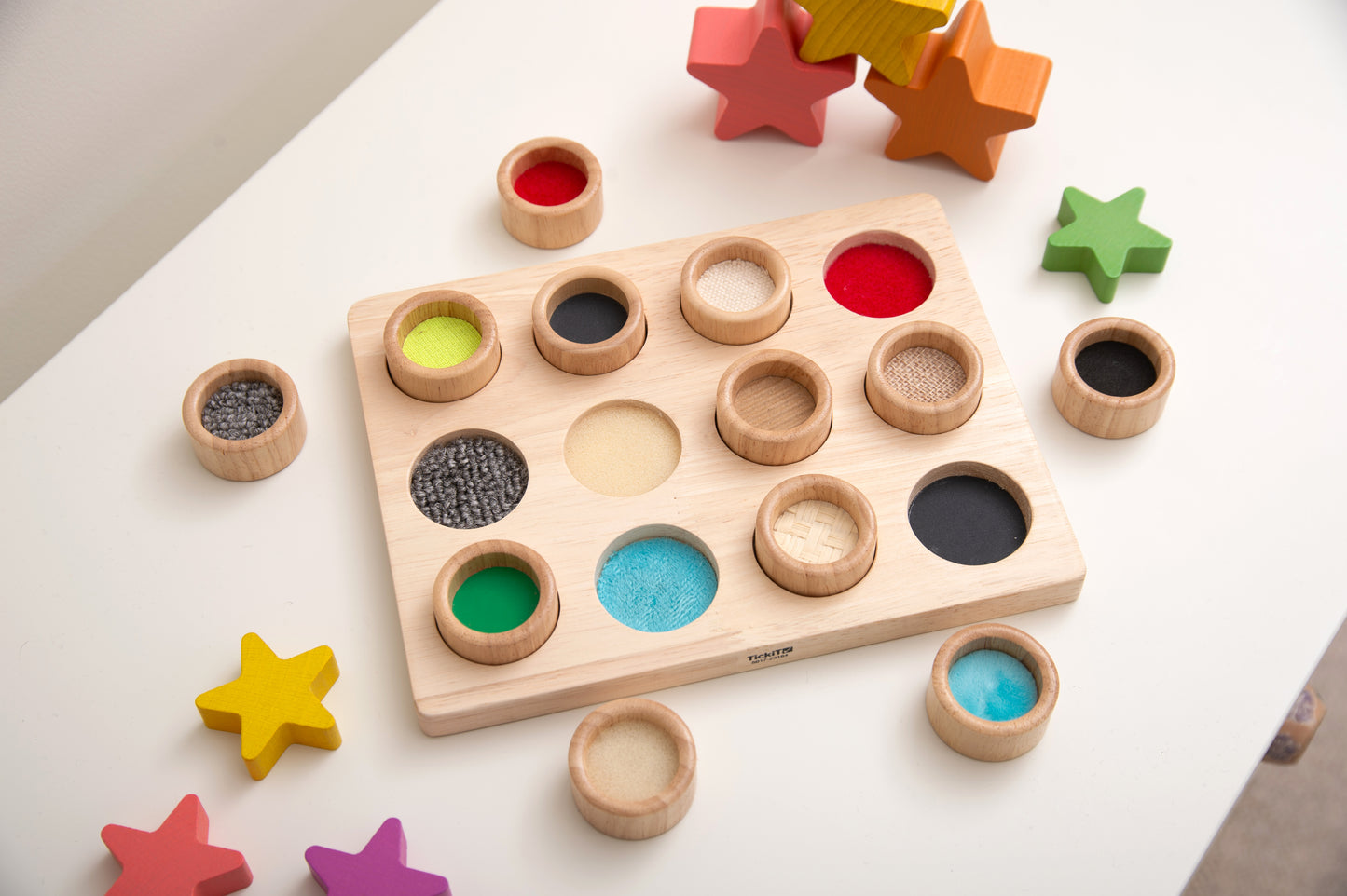 Touch & Match Board - Taktiles Holzpuzzle, Sensorikbrett