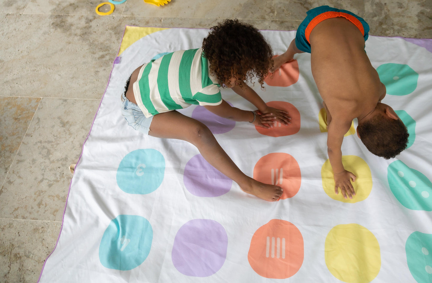 Spielhandtuch/Strandtuch "Balancing Game/ Twister" (180x180cm)