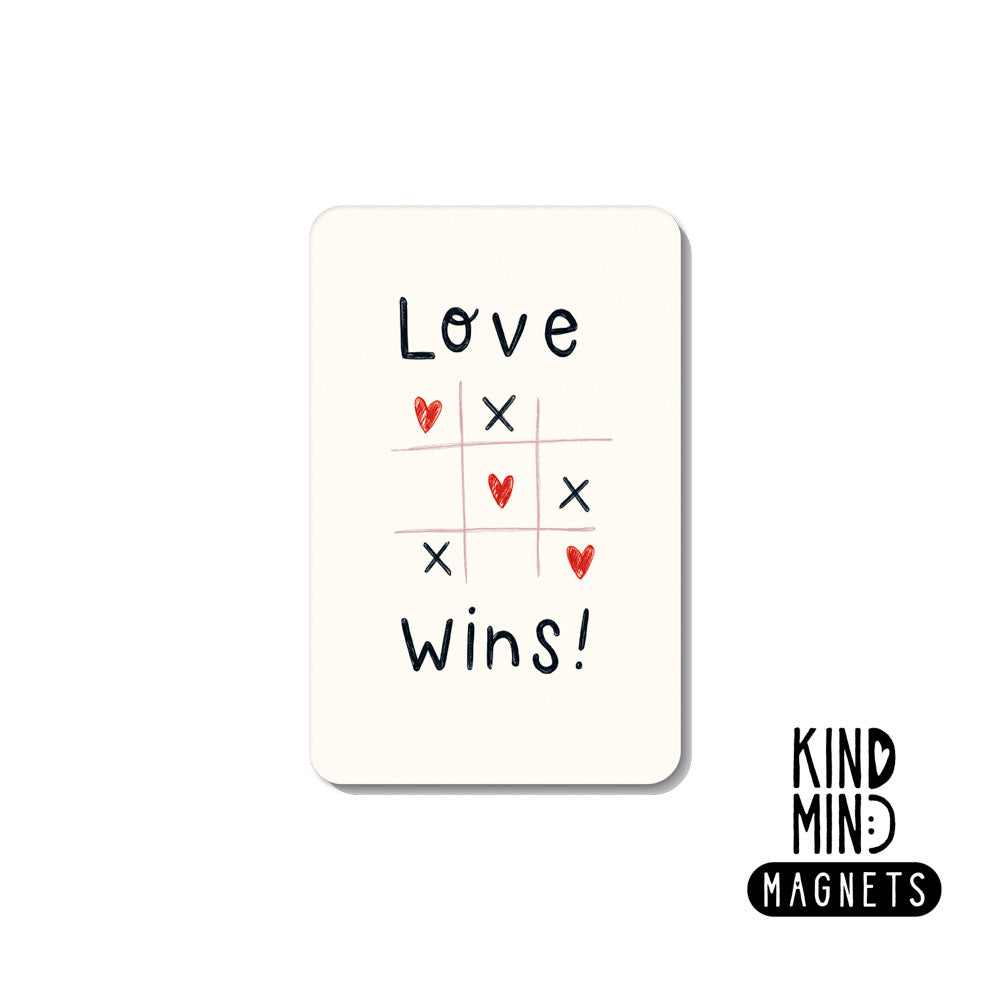 Magnet "Love wins"